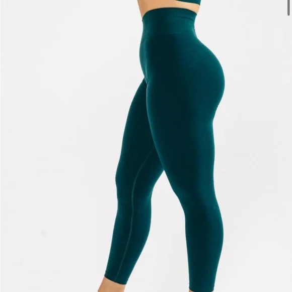 Alphalete Amplify Leggings - Picture 3 of 6